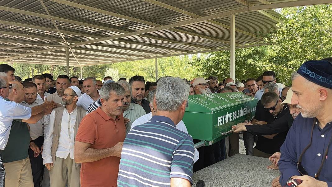 Konya İHL mezunuydu, kazada can verdi! Eski Milletvekiline acı veda 6